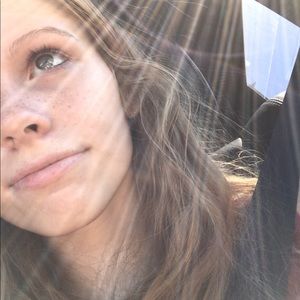 Meet your Posher, Kaitlin